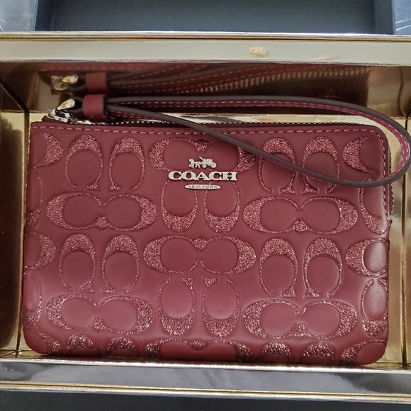 Coach Handbags - Coach Wristlet